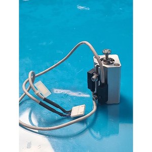 SMC CDQ2B16D-J8597-20 Usado como está, piezas de equipos semiconductores Legacy - Product Image 1