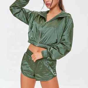 Ensemble short coupe-vent léger pour femme, haute qualité, personnalisé, durable, nouveau style, matière douce, meilleure qualité. - Product Image 3