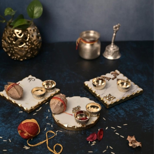 Juego de Thali de Mármol Premium con Cuencos Metálicos – Plato Religioso Tradicional con Om y Shubh Labh en Relieve para Festividades Indias - Product Image 2