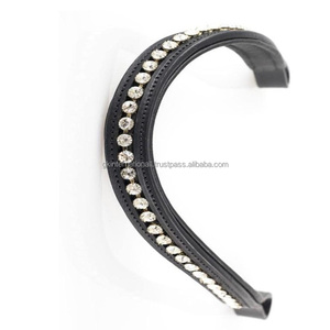 Diadema de cuero acolchada hecha a mano y duradera para caballo, con una sola fila de cristales transparentes y diamantes brillantes. - Product Image 5