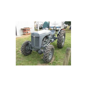 Tractor Massey Ferguson MF1204 de 120HP de Segunda Mano, Nuevo, con Motor y Caja de Cambios, Maquinaria y Equipo Agrícola para Reportes - Product Image 4