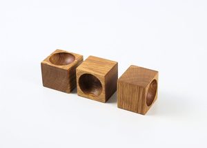 Porta Huevos Individual de Madera, Diseño Cubo, Madera de Roble o Nogal, para Comedor Fino, OEM Personalizado, Vietnam - Product Image 4
