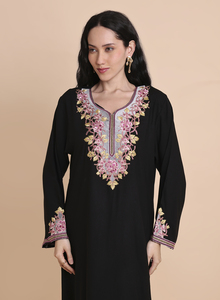 Abaya arabe élégante pour l'Aïd, brodée, col en V, manches longues, coupe classique, longueur complète, respirante, légère, pour un usage quotidien - Product Image 2