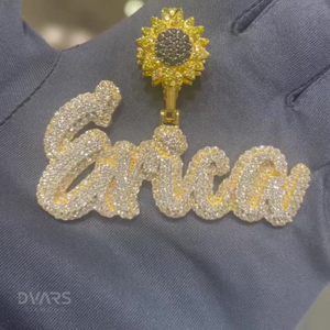 Pendentif de nom personnalisé pour femme, entièrement serti de lettres, en moissanite VVS certifiée de luxe, avec sertissage à griffes, en argent 925 plaqué rhodium - Product Image 4