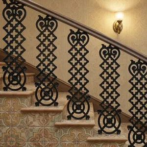 Panneau de rampe d'escalier en fer forgé orné, décorations en volutes, meneaux et balustres métalliques décoratifs pour rénovation d'escalier intérieur - Product Image 2