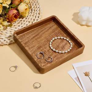 Plateau carré en bois Hanobe : Petit plateau carré en bois brûlé, plateau de service style ferme pour table basse, porte-bougie rustique - Product Image 4