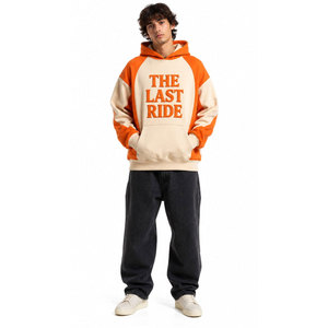 เสื้อฮู้ดผู้ชาย The Last Ride ทรงโอเวอร์ไซส์ ผ้าฝ้าย แขนเสื้อแบบแร็กแลน มีกระเป๋า ดีไซน์ลำลองสำหรับฤดูใบไม้ร่วง ลายนูน - Product Image 3
