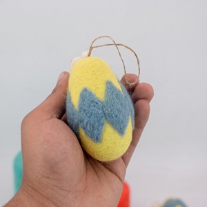 Ensemble cadeau de décorations suspendues de printemps faites à la main en feutre et fil, agneau de Pâques dans un panier d'œufs, pour enfants, vente chaude, pour l'intérieur - Product Image 2