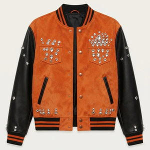 Veste de baseball pour homme, couleur orange, style varsity, manches en cuir PU noir, rivets cloutés, style hip hop - Product Image 3