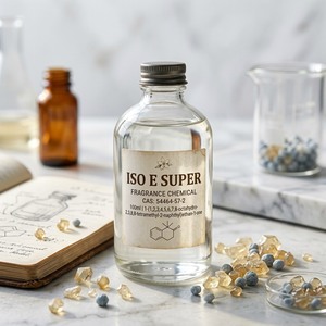 Iso E Super : Ingrédient aromatique chimique en vrac pour la fabrication de parfums – Note boisée, ambrée, musquée, fixateur de parfum, matière première - Product Image 2