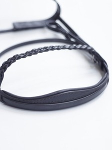 Fournisseur de bridons doubles Annabelle Equestrian Showtime en cuir de haute qualité, anatomiques, avec muserolle plate cavesson. - Product Image 2