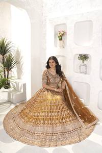 Ensemble Lehenga Choli semi-couturié de style ethnique indien pour femme, avec dupatta à bordure en dentelle filet, en matériaux recyclés, idéal pour les mariages - Product Image 4