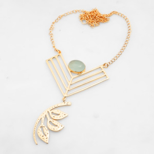 Collier en calcédoine naturelle plaqué or 18 carats – Bijou géométrique de créateur – Cadeau pour elle - Product Image 4