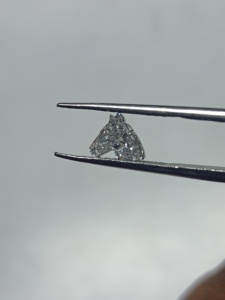 Par de Diamantes Cultivados en Laboratorio con Corte Mariposa de Lujo de 2.00CT TW, Color VVS E/F, Certificado IGI, Corte Único LGD para Pendientes - Product Image 2