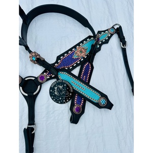 Ensemble de têtière et de collier de poitrine en cuir marron pour cheval de style western, avec conchos cloutés bleu turquoise, équipement équestre - Product Image 3