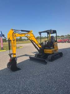 Mini-excavatrice JCB en excellent état, excavatrice compacte sur chenilles à rotation zéro avec hydraulique auxiliaire - Product Image 2