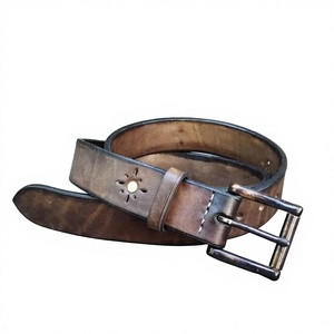 Cinturón Casual Unisex Ligero de Cuero Vacuno Puro Personalizado Resistente al Agua con Hebilla de Calavera de Acero - Product Image 5