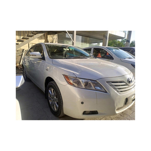 Toyota Camry d'occasion de haute qualité à vendre – Excellent état, conduite fluide, voiture familiale de luxe - Product Image 3