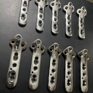 Plaques de fixation orthopédiques vétérinaires 16 pièces TPLO 3,5 mm, ensemble droit et gauche - Product Image 1