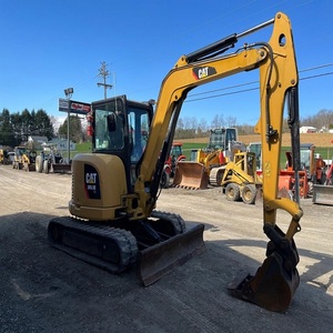 รถขุดขนาดเล็ก Caterpillar รุ่น Heavy Duty Compact Excavator พร้อมระบบไฮดรอลิกทรงพลังและดีไซน์ใช้งานได้จริงสำหรับขาย - Product Image 3