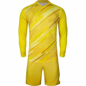 Uniforme de fútbol unisex completamente personalizado en combinación de colores negro y dorado, camiseta de fútbol, conjunto de jersey de fútbol fabricado por Dress Sports - Product Image 1