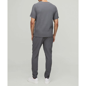 Ensemble de détente pour homme, t-shirt et pantalon amples de couleur unie, tenue confortable pour tous les jours à prix de gros - Product Image 2