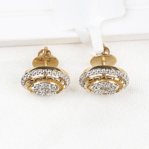 Pendientes de Oro Amarillo Sólido de 14k con Diamantes Naturales en Forma Ovalada y Halo, Joyas Memoria, Venta al Por Mayor - Product Image 2