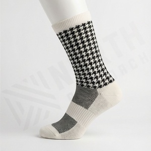Men Lightweight Crew Running <b>Socks</b> Cushioned Daily Sports Custom Logo Breathable Athletic Gym Durable Customized Color Pairs - Product Image 3