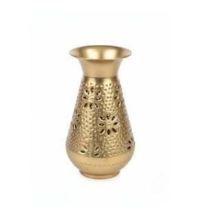 Florero Decorativo de Metal Dorado para Decoración del Hogar, Elegante Centro de Mesa para Sala de Estar - Product Image 1