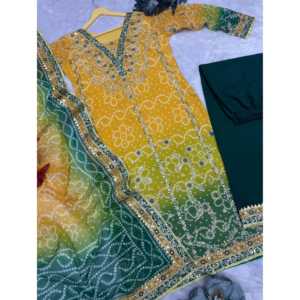 Ensemble de haut, pantalon palazzo et dupatta pour femmes avec un imprimé numérique fantaisie et des broderies - Product Image 4