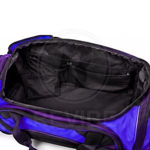 Sacs de sport de baseball de haute qualité avec des poches latérales intérieures spacieuses, des panneaux durables et une bandoulière réglable - Product Image 3