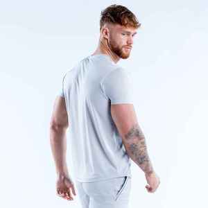 Camiseta Deportiva de Manga Corta para Hombre, Cuello Redondo, Color Gris Claro, Corte Ajustado, Tejido de Secado Rápido, Estilo Atlético - Product Image 3