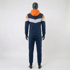 Survêtement de sport d'hiver à capuche de haute qualité pour hommes, conception de logo personnalisé, vêtements de sport ajustés OEM, survêtements en gros - Product Image 2