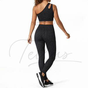 ชุดโยคะกีฬาผู้หญิงคุณภาพสูง ดีไซน์ใหม่ ชุดออกกำลังกายไร้รอยต่อ ชุดโยคะ 4 ชิ้น - Product Image 3