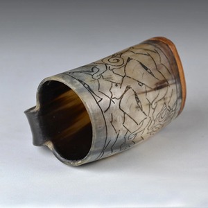 Chope décorative en corne, chope viking artisanale pour collectionneurs, idéale pour le hydromel, l'ale, la bière et les festivals médiévaux - Product Image 6