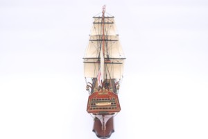 Best-seller - HMS VICTORY LORD HORATIO NELSON SHIP Modèle de bateau à voile artisanal en bois fini - Fabriqué au Royaume-Uni - Product Image 5