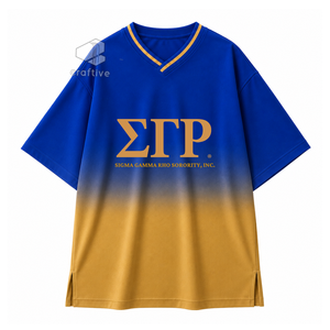Camiseta Oversize para Mujer Sigma Gamma Rho, Azul y Dorado, Casual, Holgada, con Cuello en V, Diseño Gráfico de Hermandad, Ropa Universitaria Griega - Product Image 1