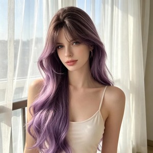 Peluca de Pelo Largo Rizado con Reflejos Arcoíris de Calidad Premium para Fiestas, Cosplay y Actuaciones Escénicas Disponible para la Venta - Product Image 5