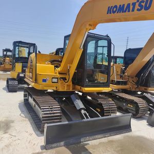 Mini-excavatrice sur chenilles Komatsu PC70-8 d'occasion, modèle 2023, poids opérationnel de 6 tonnes, bon état, composants d'origine du Japon - Product Image 6
