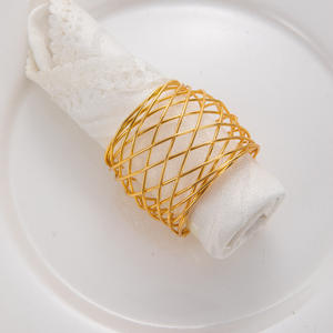 Ronds de serviettes en métal de haute qualité, de style design, peuvent être stylisés saisonièrement pour correspondre aux fêtes ou à des thèmes spéciaux. - Product Image 6