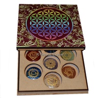 Ensemble de 7 pierres des chakras sculptées et gravées, coffret cadeau en bois, pierres précieuses naturelles authentiques, respectueuses de l'environnement, style mascotte de l'amour Feng Shui