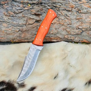 Cuchillo de caza/camping hecho a mano de acero de Damasco con punta recta, mango de madera, funda de cuero de 3 mm, OEM/ODM/OBM, 9 pulgadas - Product Image 1