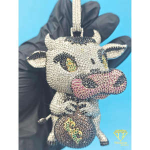 Pendentif de dessin animé taureau serti de diamants avec sac à argent en argent sterling 925, charme de luxe en diamant moissanite hip-hop - Product Image 6