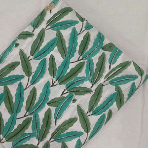 Nueva Tela de Algodón 100% Puro con Estampado Floral Indio en Azul y Verde, Tejido a Mano, por Metro, para Ropa de Mujer - Product Image 1