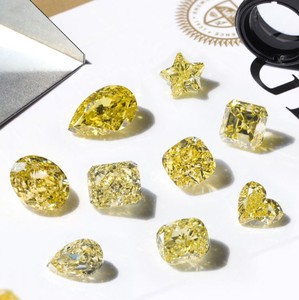 Diamante de color amarillo cultivado en laboratorio, corte esmeralda, piedra preciosa suelta, certificado IGI, para la fabricación de joyas. - Product Image 4
