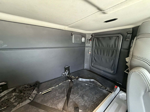 Camion d'occasion 2025 Kenworth - W990 14.9L 6 cylindres 3 essieux 450 ch Moteur diesel X15 CLASSE 8 (AMT) 12 vitesses Conduite à gauche - Product Image 6