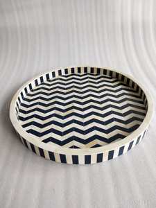 Bandeja hecha a mano con diseño de hueso - Product Image 5