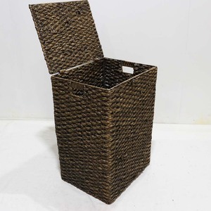 Panier de rangement en jacinthe d'eau avec couvercle, forme rectangulaire, pour le rangement du linge, style rustique avec poignées - Product Image 4
