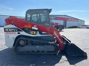 Chargeuse compacte sur chenilles Takeuchi TL6R TL150 TL120 TL12R2 TL10V2 avec cabine et godet frontal - Product Image 4