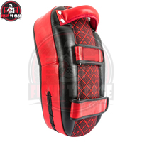 Cibles de boxe thaï en PVC avec logo personnalisé, rouge et noir, réglables, en matière douce au toucher, pour l'entraînement aux arts martiaux